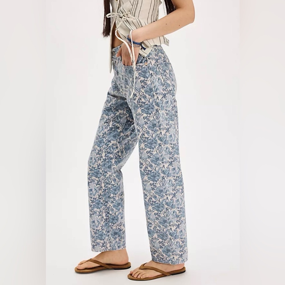 Levi's 90's ankle printed jeans in Ophelia Floral size 27 women's SOLD OUT
